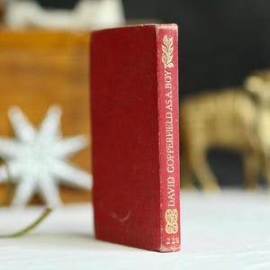 Vintage ‘David Copperfield as a Boy’ by Charles Dickens. 1963. Hardback. Gilt lettering. Pocket-sized. Classic Victorian literature.