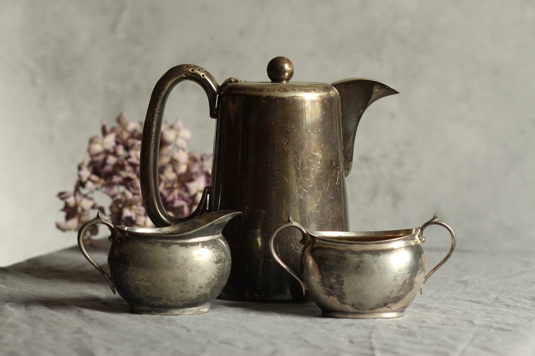 Vintage Silverplated Tea Set Tea Pot, Milk Jug, Sugar Pot. EPNS