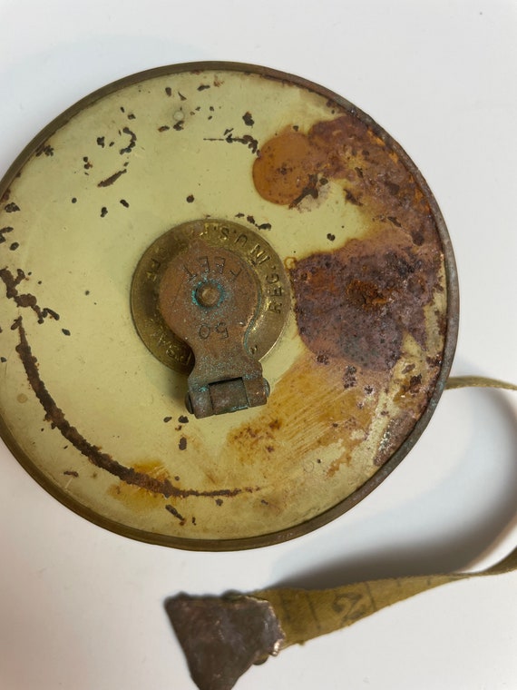 Vintage Rusty Metal Tape Measure. 50 Feet. Retractable. Winding. Aged. Functional. Tool. Workman. Made in US. Circa Early 20th Century. Etsy UK