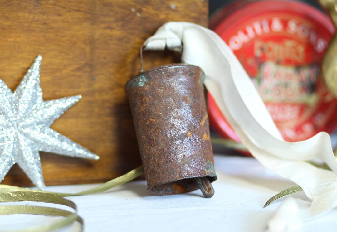 Square Rusted Cowbell Vintage Aged Steel Cowbell. Rusted. Cast Metal. Antique Ribbon. Good ...