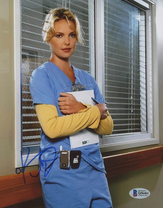 Katherine Heigl Signed "Grey's Anatomy" 8x10 Photo (Beckett COA) Izzie Stevens