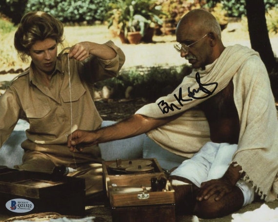 Ben Kingsley Signed "Ghandi" 8x10 Photo (Beckett COA)