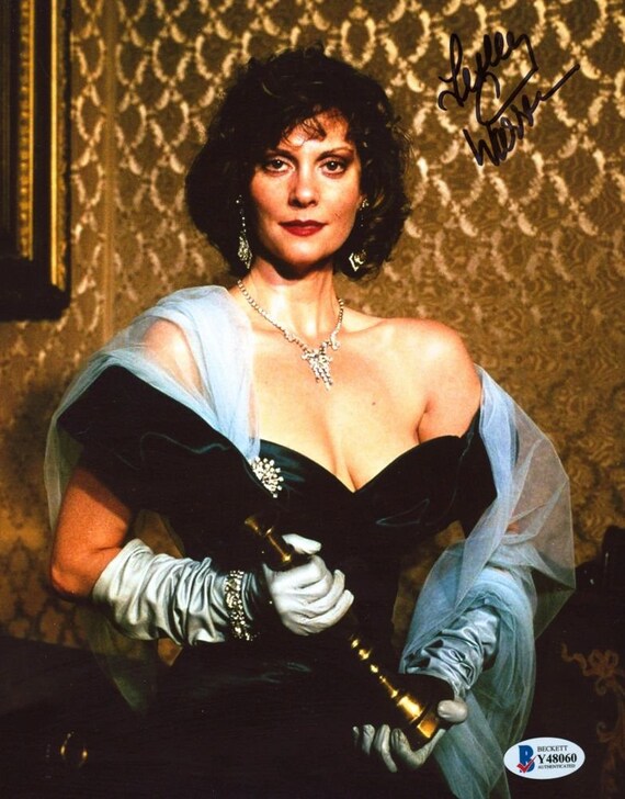 Lesley Ann Warren Signed 8x10 Photo (Beckett COA)