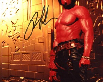 Ron Perlman Signed &quot;Hellboy&quot; 8x10 Photo (Beckett COA) Hellboy