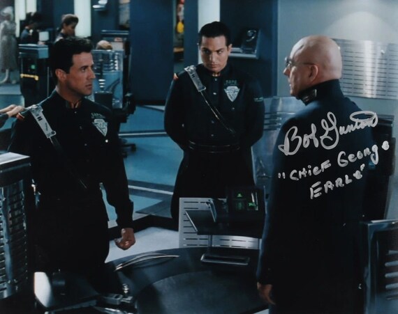 Bob Gunton Signed "Demolition Man" 11x14 Photo Inscribed "Chief George Earle" (ACOA COA) Chief George Earle