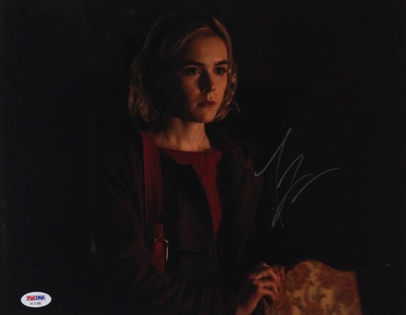 Kiernan Shipka Signed "Chilling Adventures of Sabrina" 11x14 Photo (PSA Hologram) Sabrina Spellman