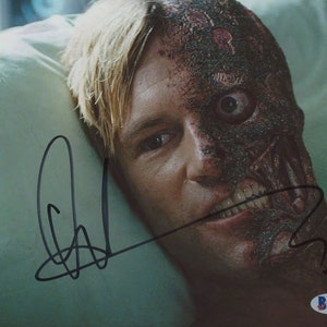 Aaron Eckhart Signed &quot;The Dark Knight&quot; 8x10 Photo (Beckett COA) Harvey Dent / 2-Face
