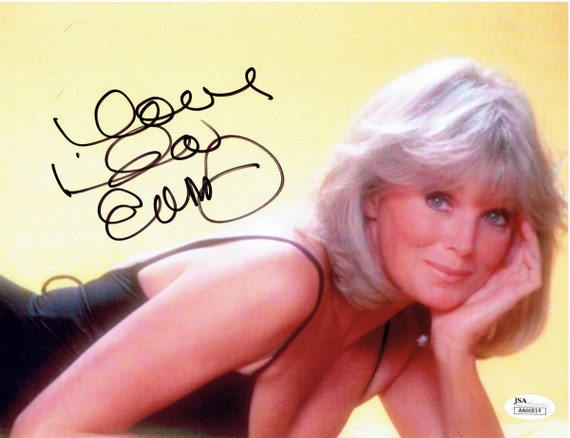 Linda Evans Signed 8x10 Photo (Beckett COA)