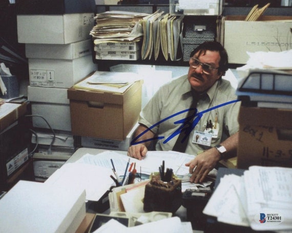 Stephen Root Signed "Office Space" 8x10 Photo (Beckett COA) Milton Waddams