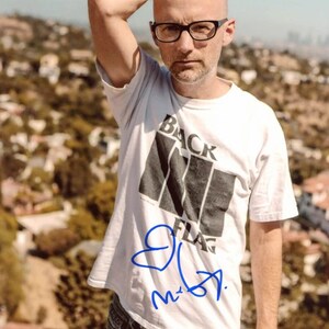 Moby Signed 8x10 Photo (AutographCOA COA) Richard Hall
