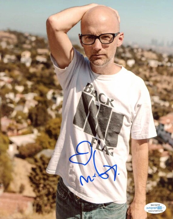 Moby Signed 8x10 Photo (AutographCOA COA) Richard Hall
