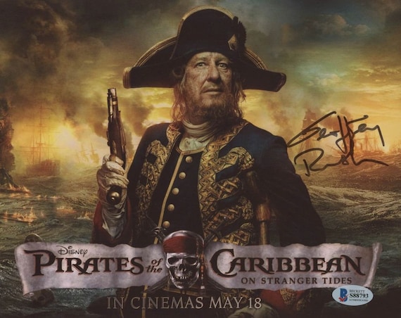 Geoffrey Rush Signed "Pirates Of The Caribbean: On Stranger Tides" 8x10 Photo (Beckett COA) Captain Hector Barbossa