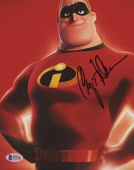 Craig T. Nelson Signed "The Incredibles" 8x10 Photo (Beckett COA) Bob Parr / Mr. Incredible