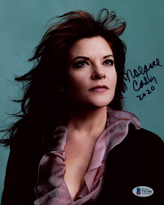 Rosanne Cash Signed 8x10 Photo Inscribed 2020 (Beckett COA)
