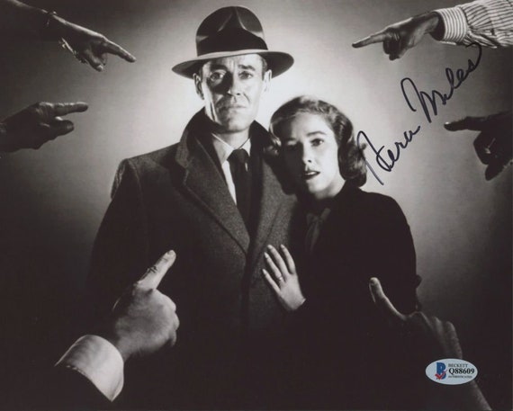 Vera Miles Signed "The Wrong Man" 8x10 Photo (Beckett COA) Rose Balestrero