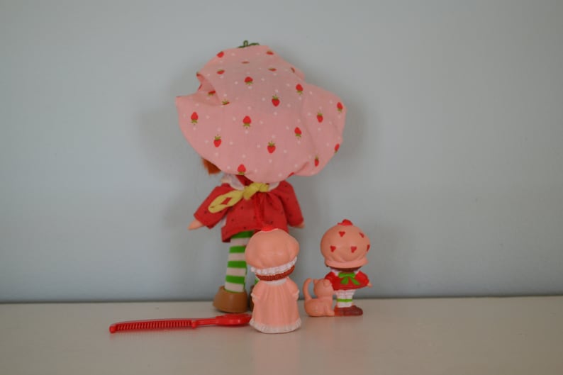 1980 Vintage Strawberry Shortcake STRAWBERRY SHORTCAKE