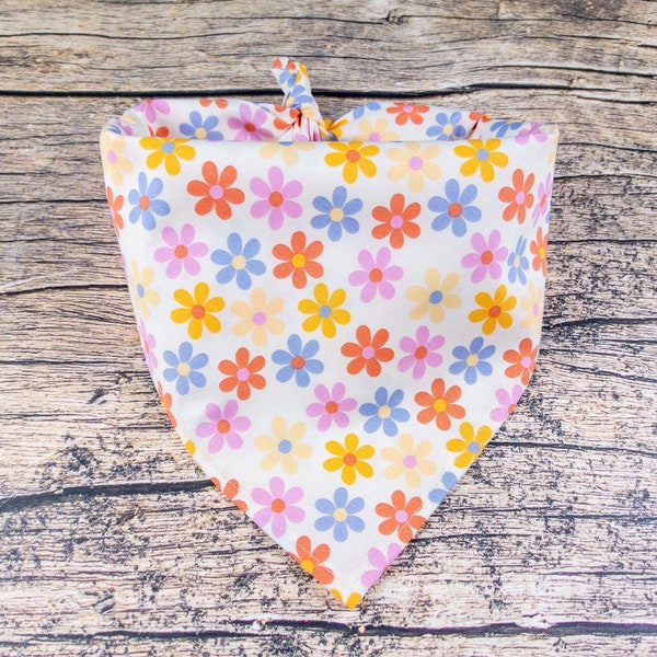 Spring Dog Bandana Daisies | Tie On Dog Scarf | Retro Daisy Dog Bandana | Flower Dog Bandana | Girl Dog Bandana | Spring Dog Accessory