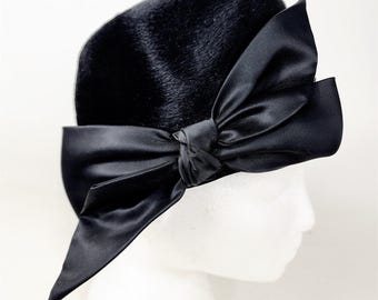 Vintage Rozanne New York Splendicle Italy Black Hat Bow Size 22