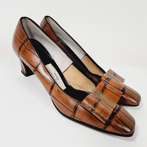 Vintage Town & Country Shoes Brown Leather Heels … - image 1