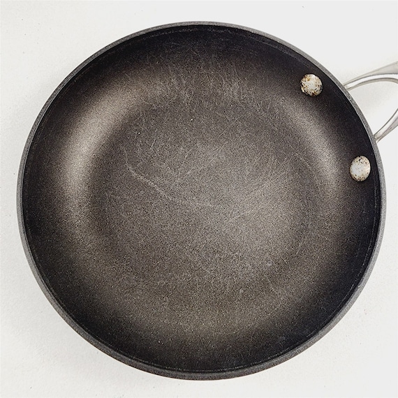 Calphalon 2-Piece Classic Nonstick Fry Pan Set drops to just $30