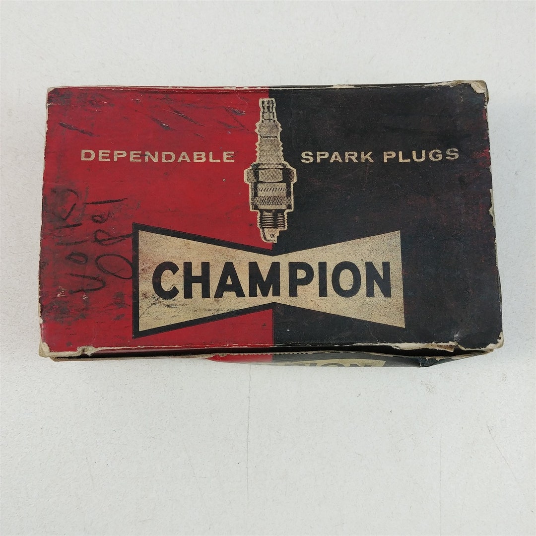 Champion Spark Plugs Vintage 2 L-85 2 L-95Y 1 J-9 - Etsy