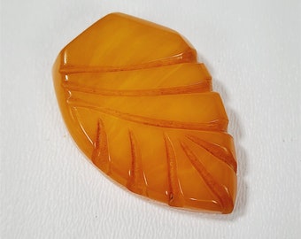 Vintage Butterscotch Bakelite Carved Leaf Dress Lapel Clip