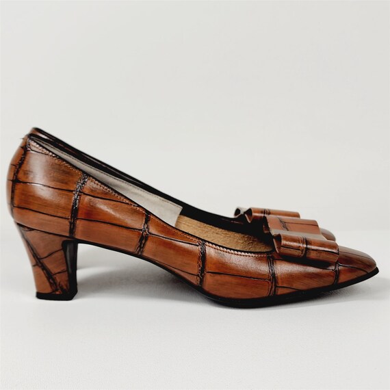Vintage Town & Country Shoes Brown Leather Heels … - image 5