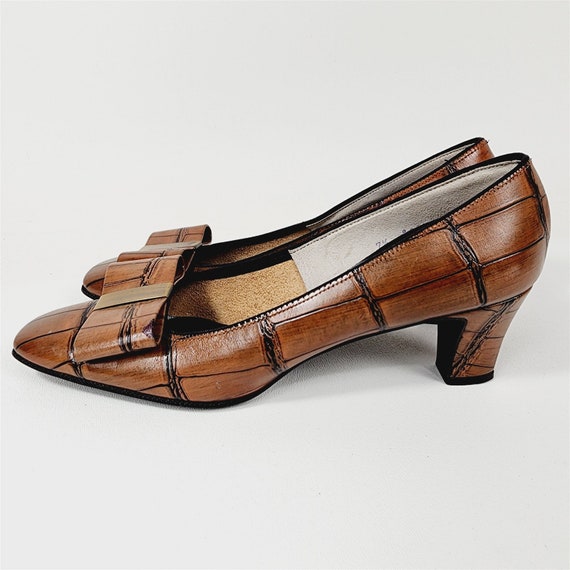 Vintage Town & Country Shoes Brown Leather Heels … - image 3