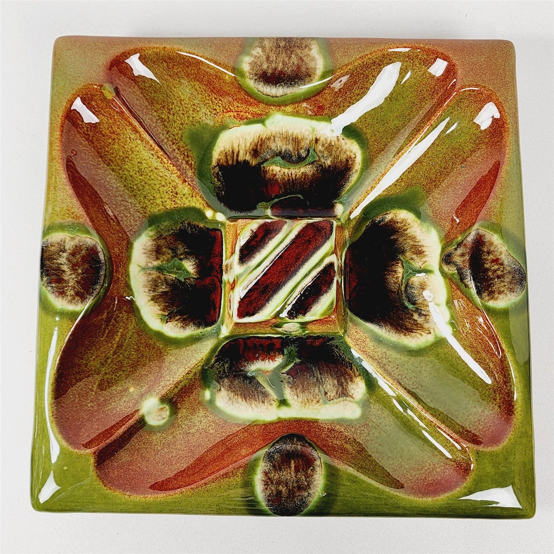 Vintage MCM Red Wing M-3005 Avocado Green & Orange Ashtray