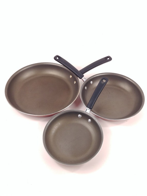 Tramontina Cookware 3 Piece Set Porcelain Enamel 8in 10in 12in Pans –  Complete Estate Solutions