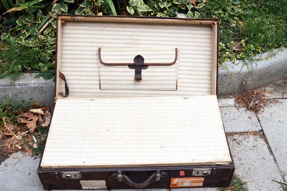Vintage suitcase Retro suitcase Old suitcase Cardb