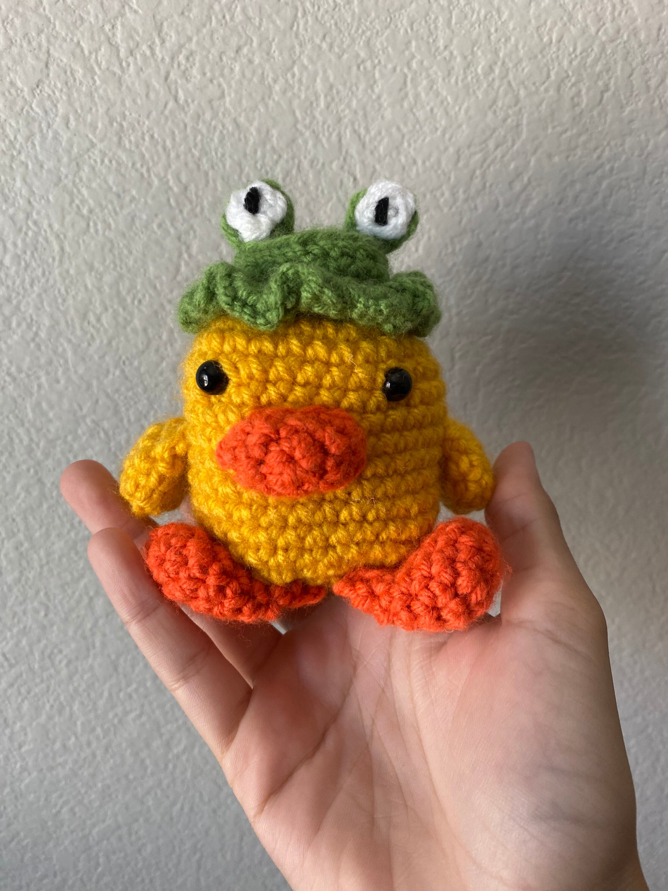 Crochet duck with frog hat Clearance