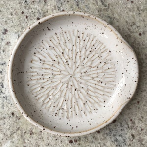 Hopies Handmade Stoneware Spoon Holder, Ceramic Spoon Holder, Pottery Spoon Holder, Spoon Holder,Clay Spoon Rest,Kitchen Decor,Nordic Design