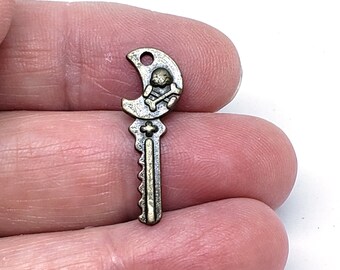 10Pcs Key Charms Tibetan Style Alloy Pendants Antique Bronze
