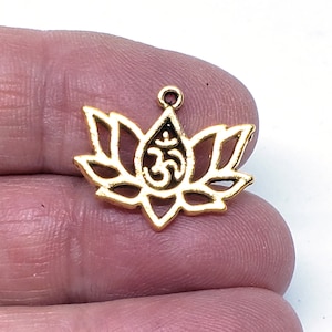 Zinc Alloy Lotus Flower Pendants, Antique Gold Color, OM Flower Charm, Charm for Bracelets, Yoga Charms