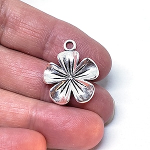 10Pcs. Flower Tibetan Style  Pendants, Antique Silver, Pendant Finding Charms