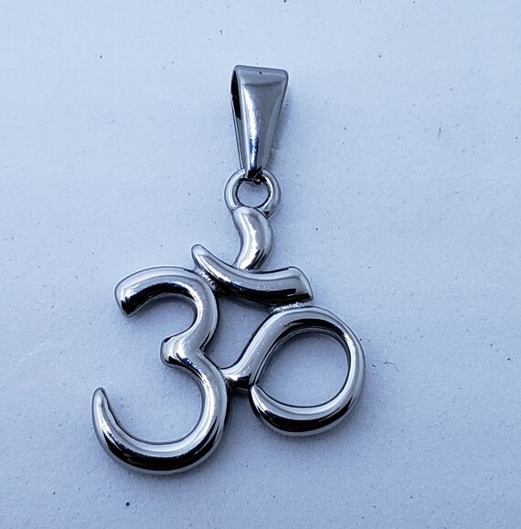 OM Symbol Charm Stainless Steel, Jewelry Pendant, DIY Charms Findings with Bail Hook Chain