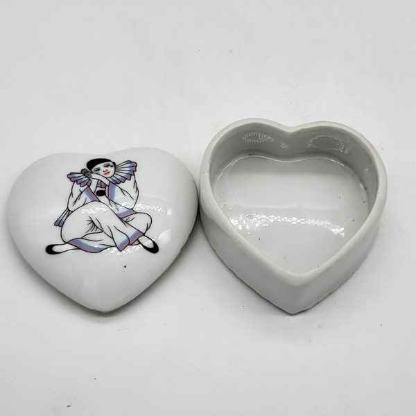 Boite à bijoux en porcelaine motif Pierrot Limoges forme coeur