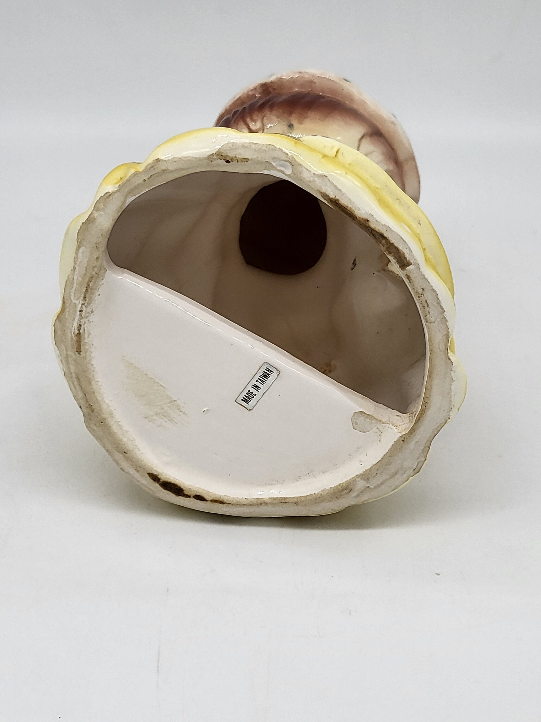 ANCIEN TIRE FICELLE Écureuil Avec Noisette Objet De Cuisine Céramique