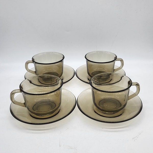 4 tasses en verre fumé vintage marque arcoroc arcopal et soucoupes