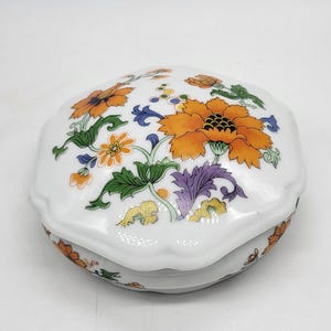 Vintage porcelain candy box ceramic jewelry box 60s floral decor