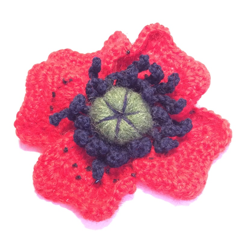 Knitted brooch red knitted flowers poppy handmade from hypoallergenic in boho style red bridesmaid gift wedding mothers day gift graduation