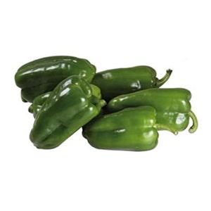 Könnte beinhalten: Eine Gruppe von fünf grünen Paprika. Die Paprika liegen in einem Haufen, einige überlappen sich.