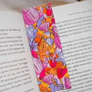 Sea Shells Bookmark: Colorful Ocean Illustration, Glossy Paper
