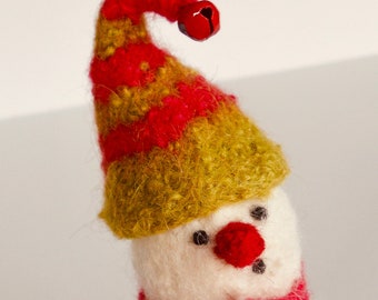 NEW! KNIT SNOWMAN, snowman gifts, knitted snowman, marie mayhew designs, woolly snowman pattern