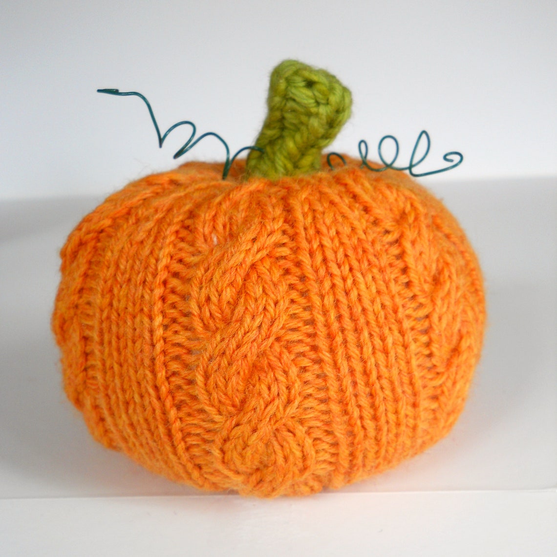 HAND KNIT PUMPKIN pumpkin patch cable knit pumpkin autumn | Etsy
