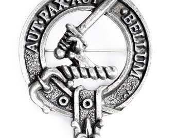 USA Kilts Gunn Clan Crest Cap Badge / Brooch Pin Made in Scotland