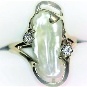 Stunning Freshwater Baroque Shaped Pearl & Diamond Ring 14k Gold
