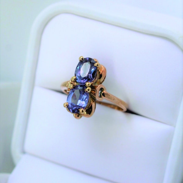 Antique Simulated Alexandrite Ring 14k