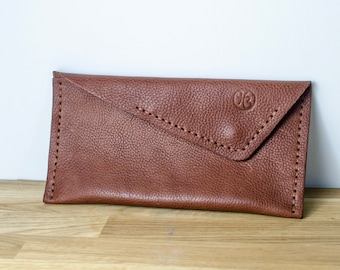Cartera de cuero - Estuche de viaje de cuero - Porta pasaporte - Estuche de cuero para cosméticos - Hecho a mano en Gran Bretaña